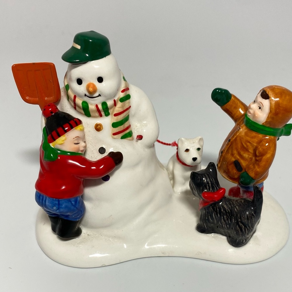 Department 56 “Is that Frosty?”